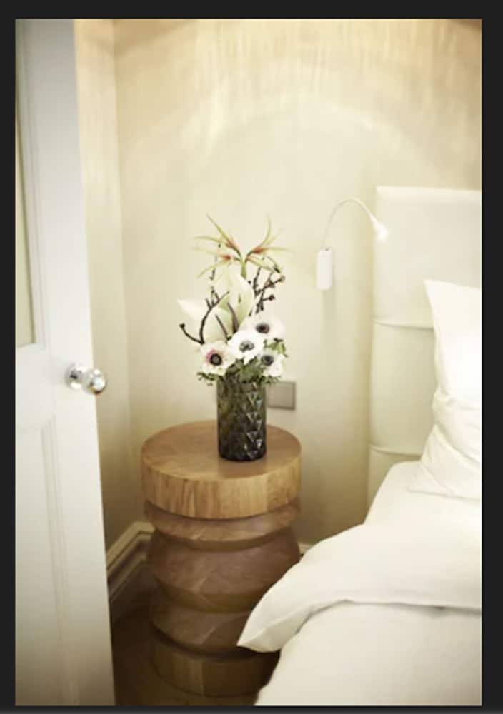 Luxury Room, 1 King Bed photo 3