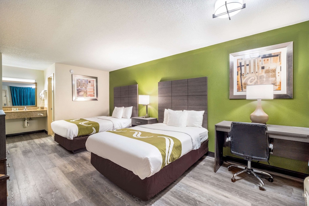 Double Room, 2 Double Beds, Non Smoking - Photo 1