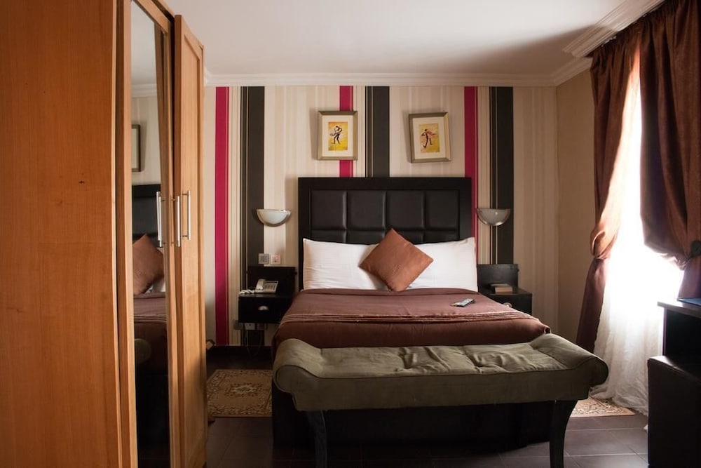 Deluxe Room, City View photo 2
