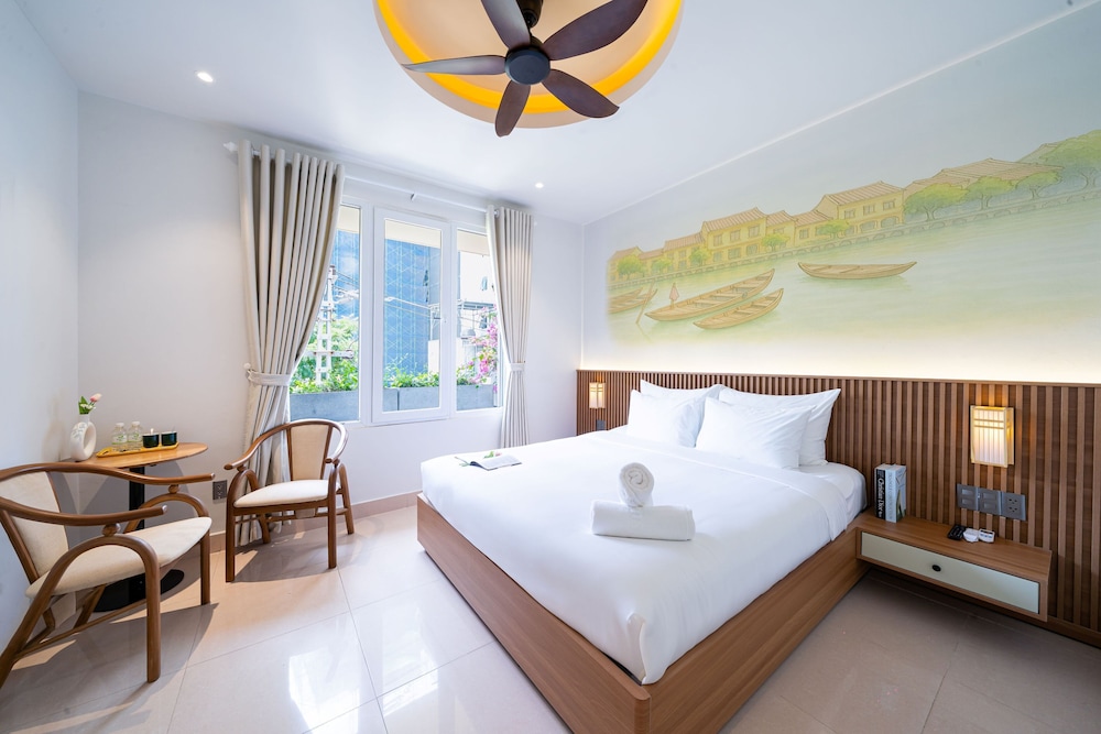Deluxe Double Room, City View