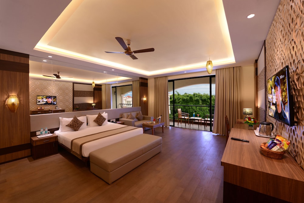 Ultra Luxury Suite - Royale Wing photo 2