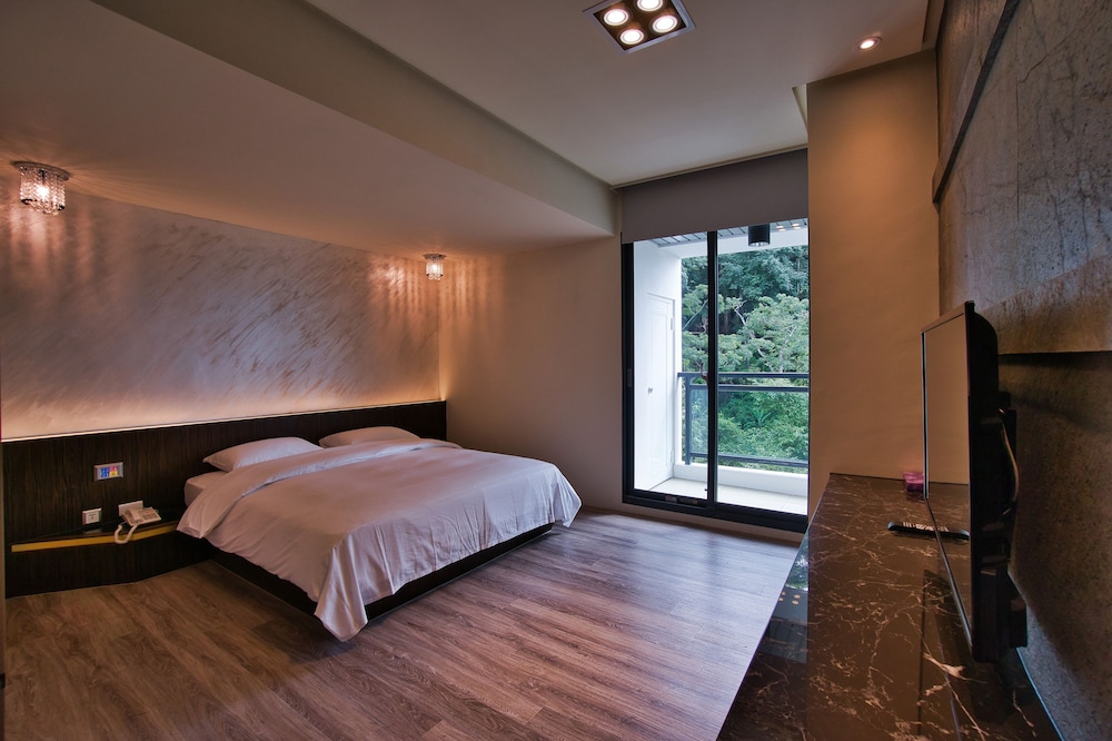 Deluxe Double Room photo 2
