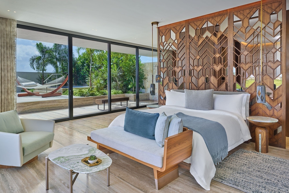 Studio, 1 King Bed, Ocean View (Corner)