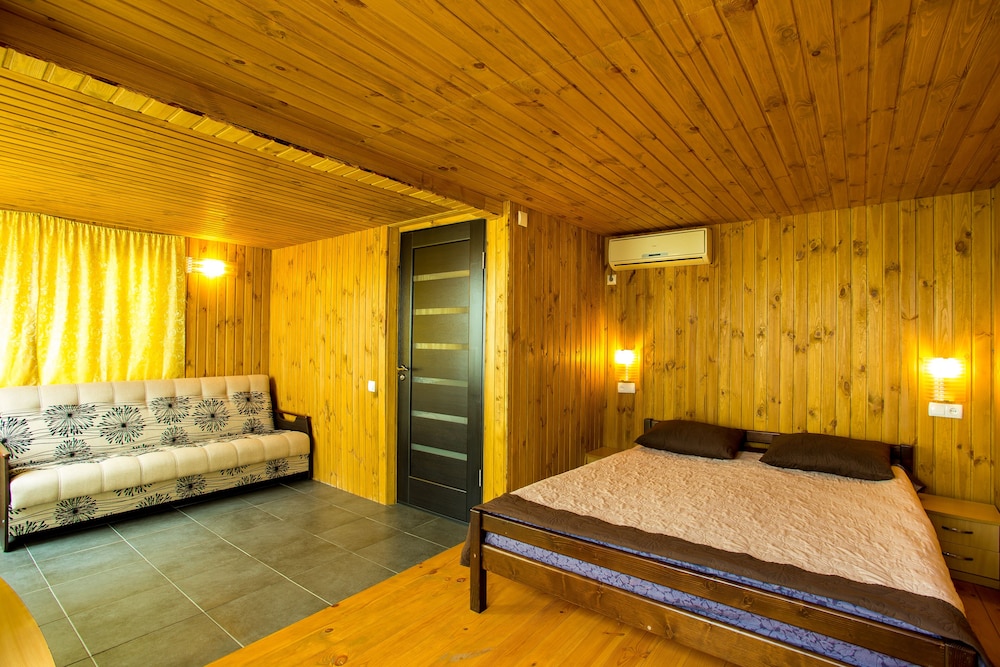 Studio Suite photo 1