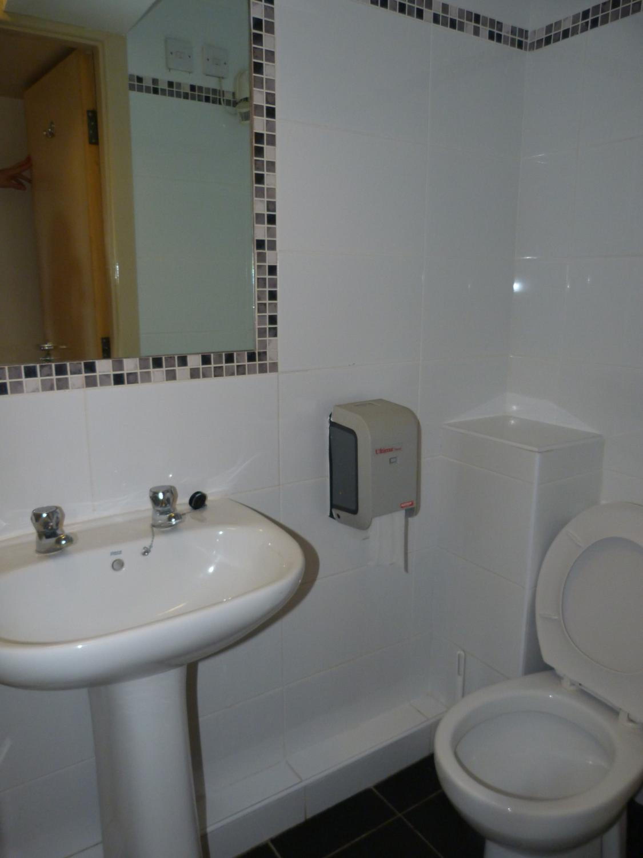 Standard Twin Room photo 2