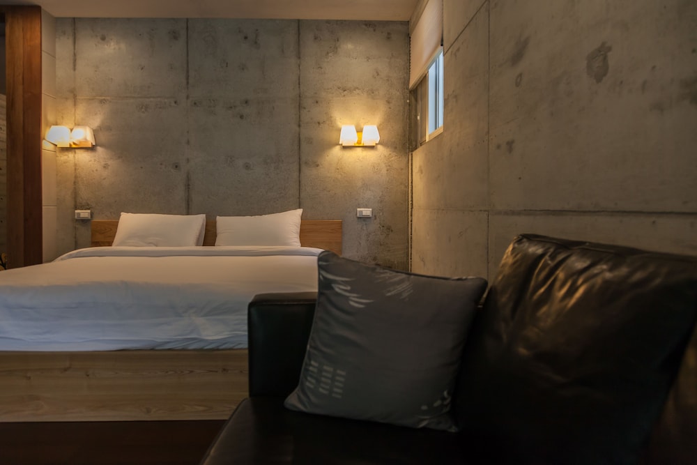 Grand Double Room, 1 Queen Bed, Balcony, Courtyard Area photo 2