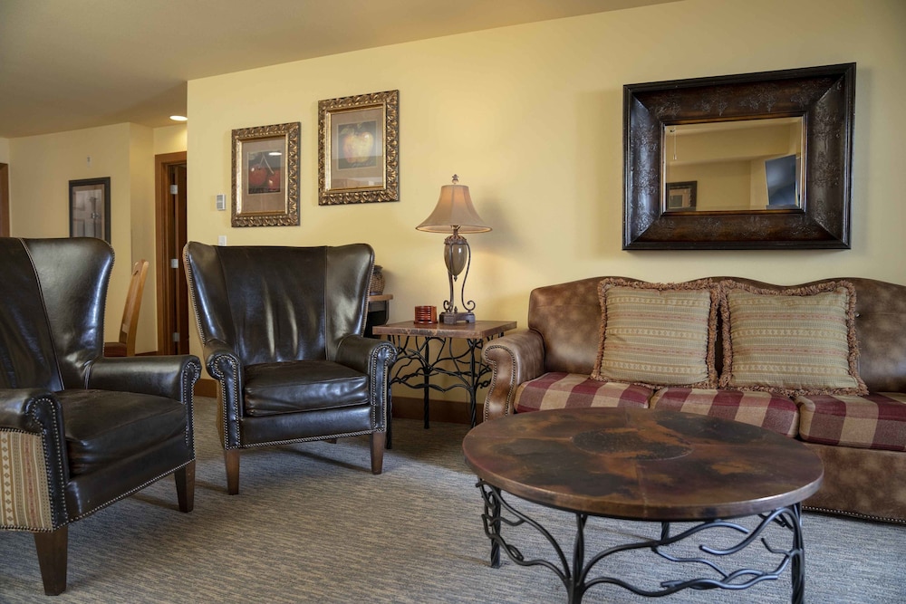 Room, 3 Bedrooms, Private Bathroom