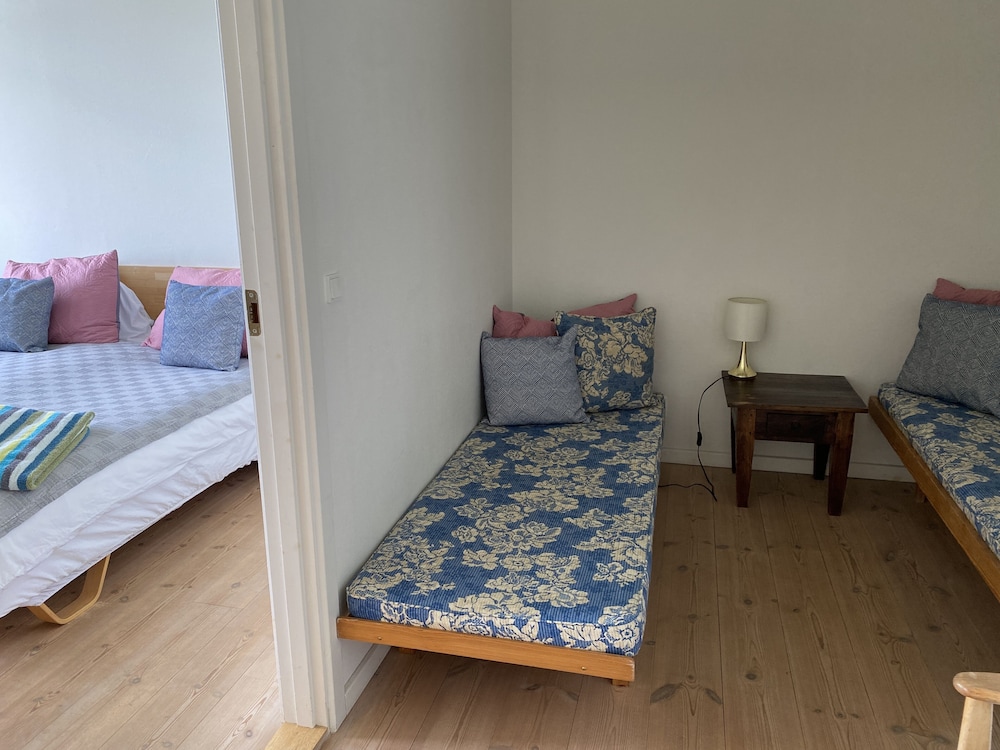 Apartment, 2 Bedrooms, Non Smoking, Ocean View (B) photo 2