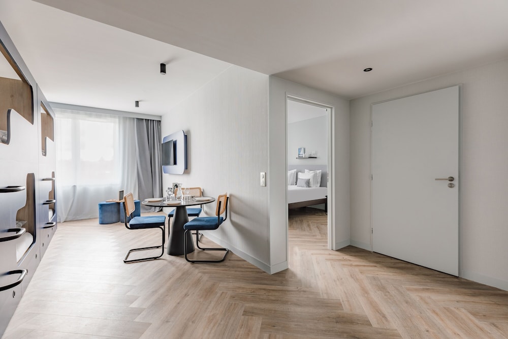 Family Apartment - Photo 4