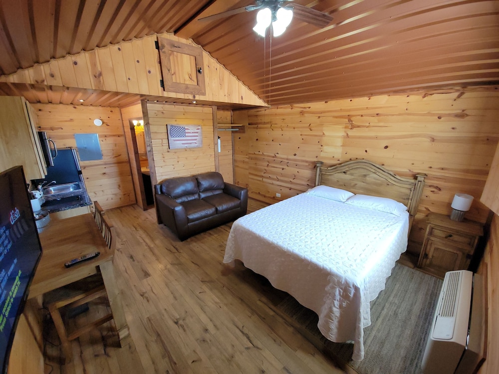 Cabin, 1 Queen Bed (Kozy Cabin)