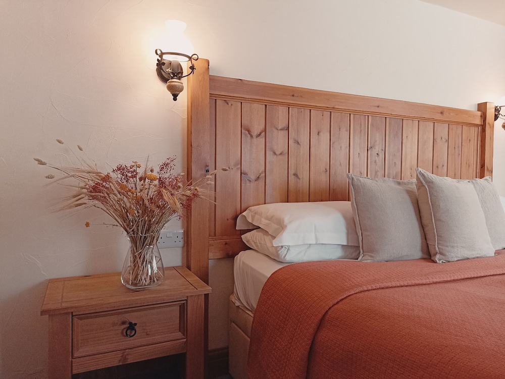 Double Room - Photo 2