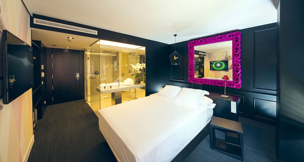 Premium Double Room - Photo 1
