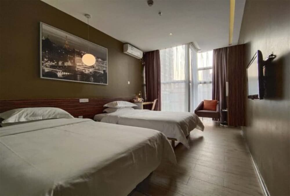 Deluxe Twin Room photo 1