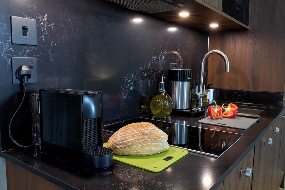The Residence - Photo 11