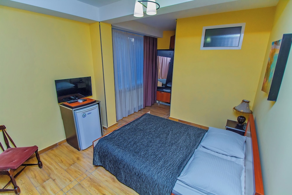 Economy Single Room