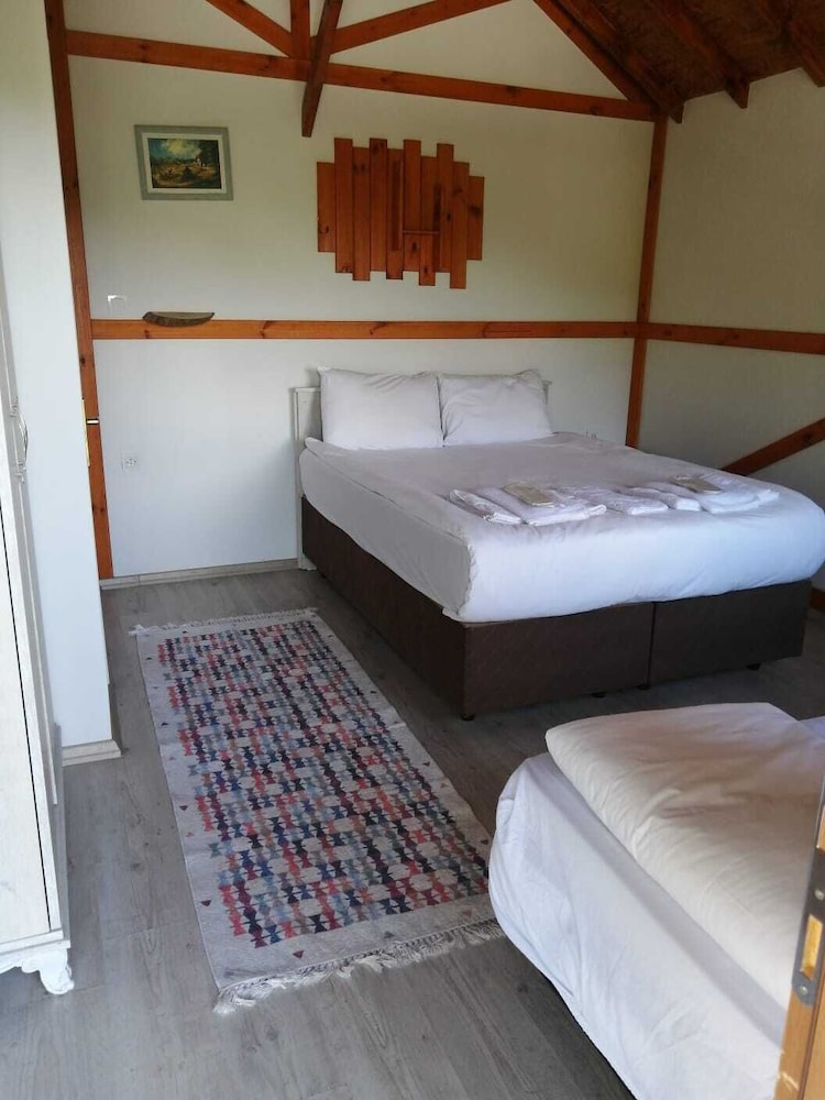 Bungalow, 2 Twin Beds