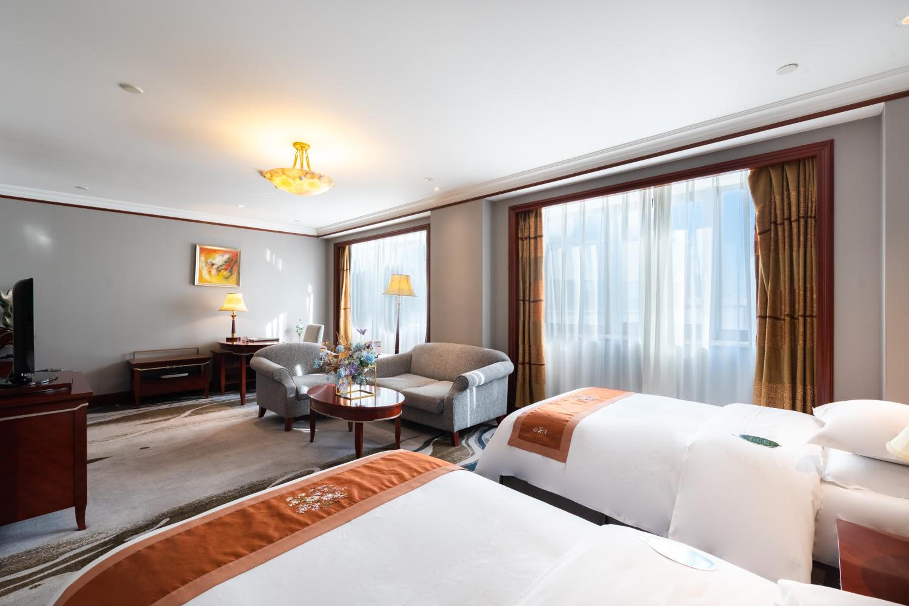 Deluxe Twin Room photo 2