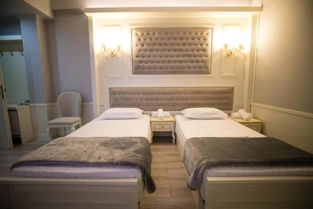 Twin Room, 2 Twin Beds, Balcony