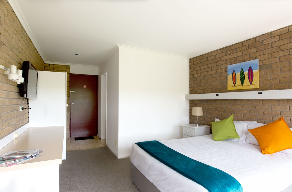 Standard Room, Non Smoking, Kitchenette (Double/Queen) photo 3