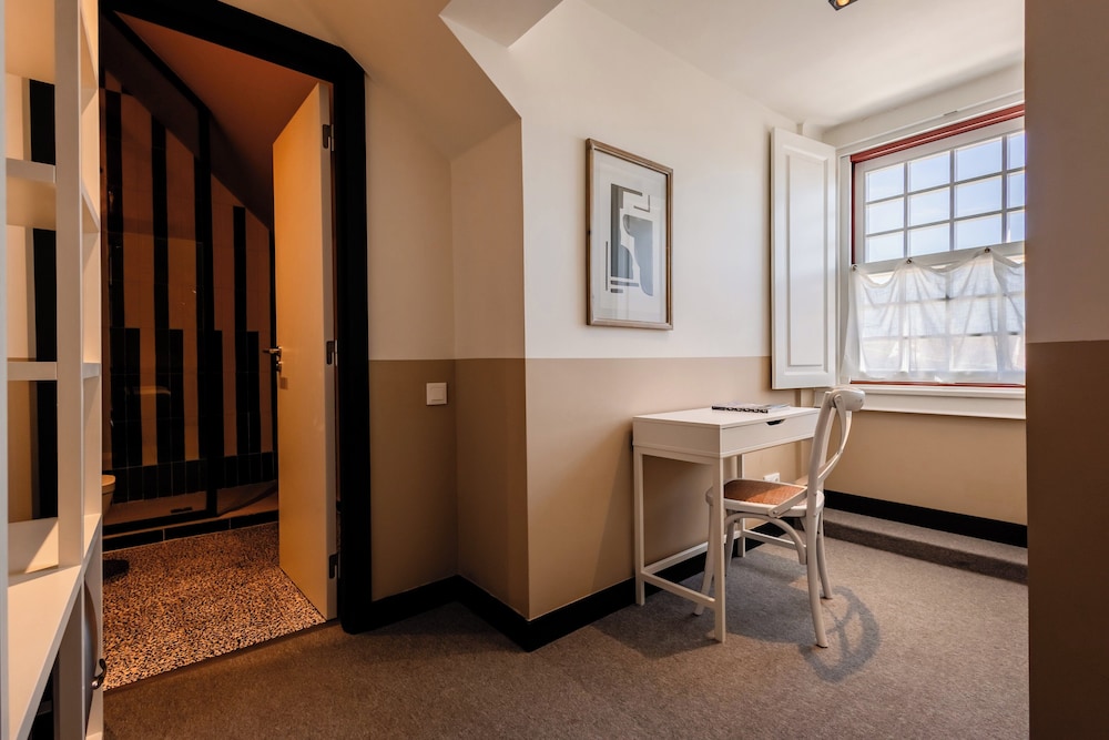 Classic Double or Twin Room (Church) - Photo 2
