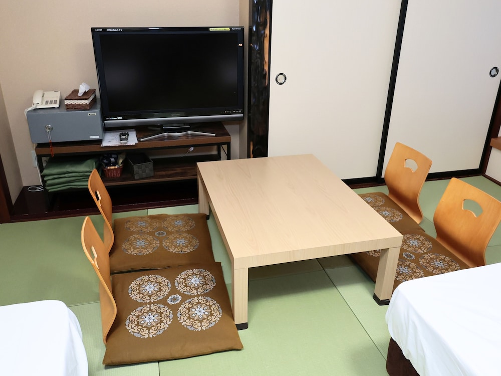 Japanese-style Room 10 Tatami Mats with bathroom and Toilet -Room 102, Non Smoking photo 2