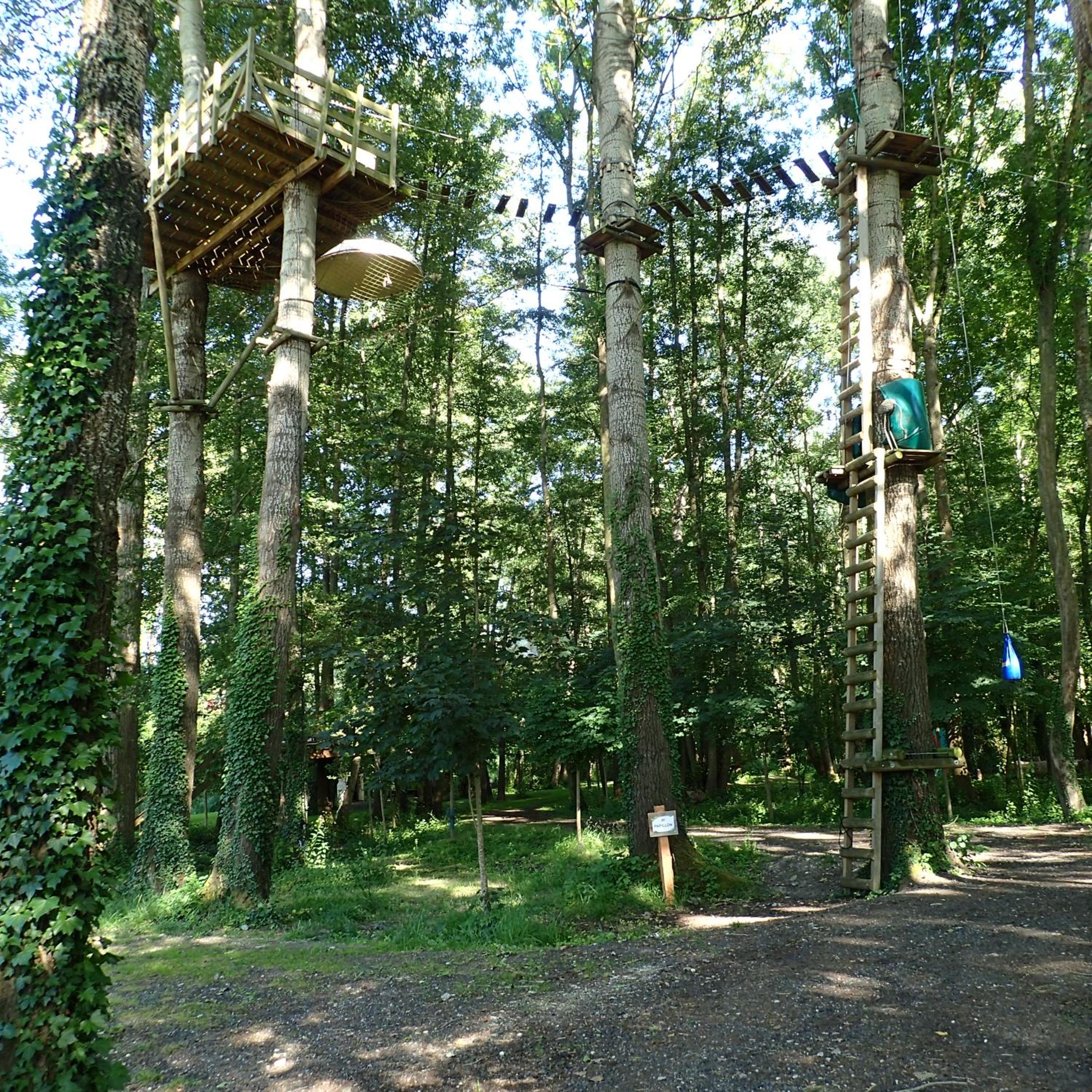 Suspended Bubble - 10 to 49 feet High photo 2