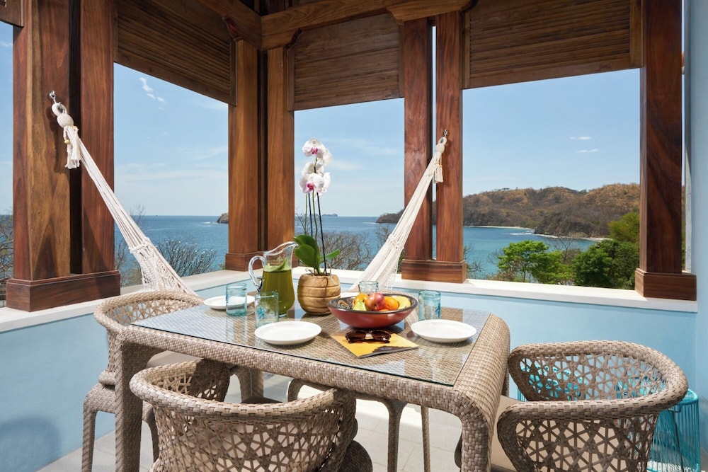 Deluxe Townhome, Multiple Beds, Terrace, Ocean View (15 Calle Cartagena | 4 BR | 4.5 BA)