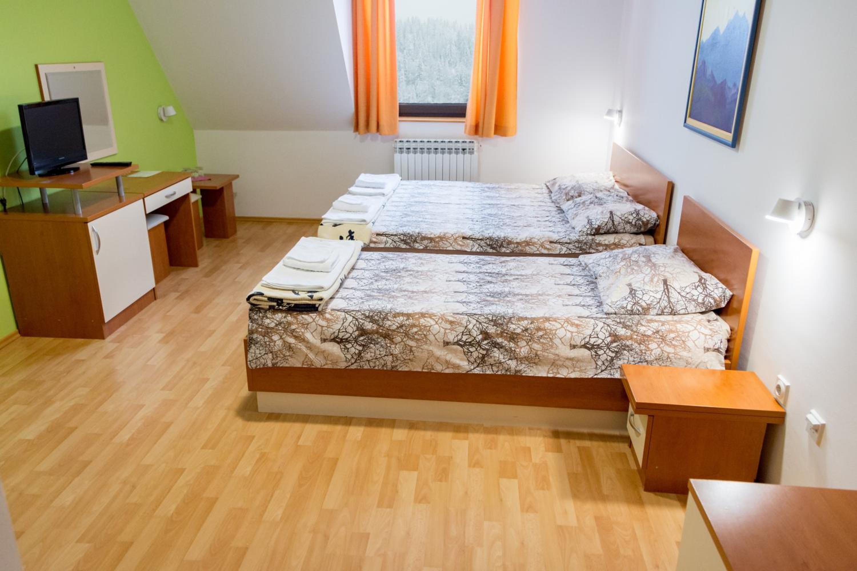 Classic Triple Room photo 3