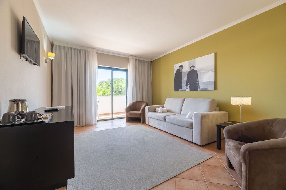 Suite, 1 Bedroom - Photo 5