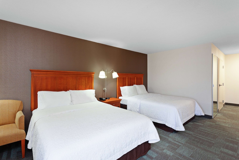 Room, 2 Queen Beds, Accessible, Non Smoking - Photo 1
