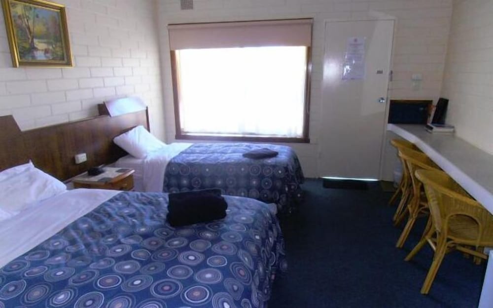 Standard Room, Non Smoking (Twin Room) photo 1