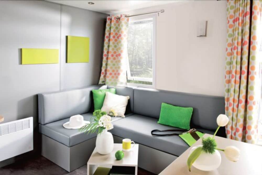 Mobile Home (6 people)