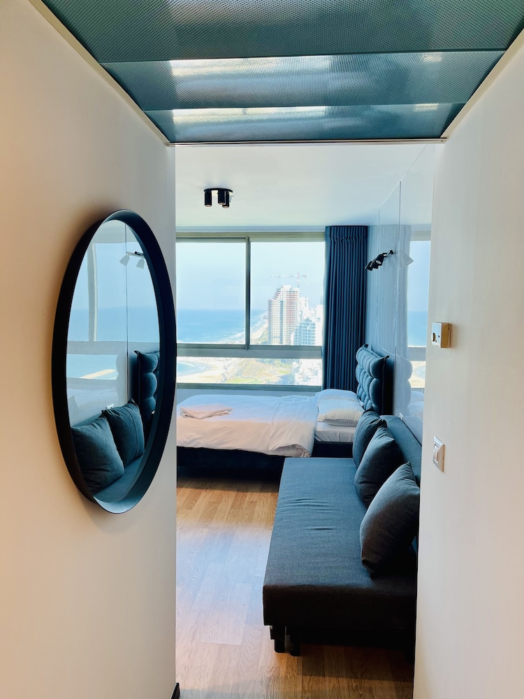 Family Triple Room, Sea View - Photo 12