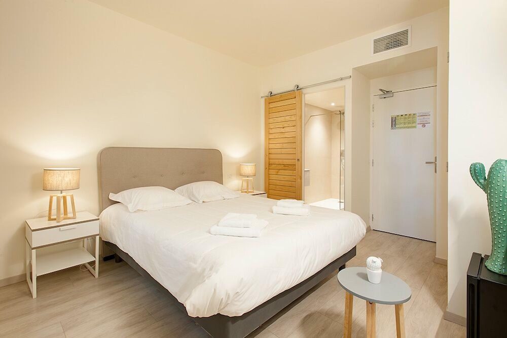 Standard Double Room photo 3