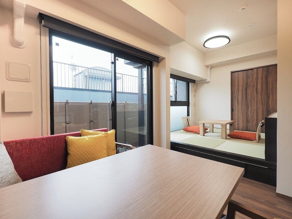 Wa-Modern Family Deluxe (Up to 5 Guests: 4 Adults + 1 Child) - Photo 2