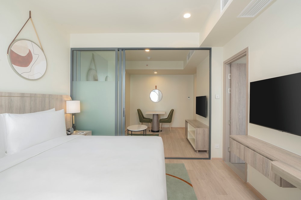 Suite, 1 Bedroom, Kitchen photo 3