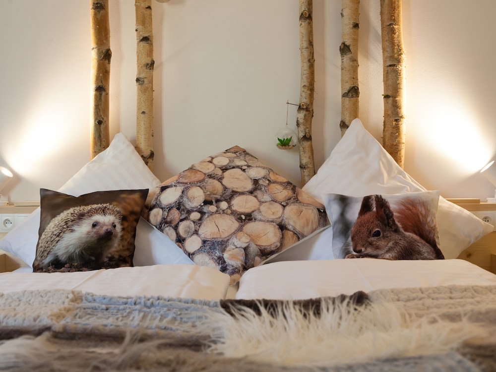 Standard Quadruple Room, Ensuite photo 3