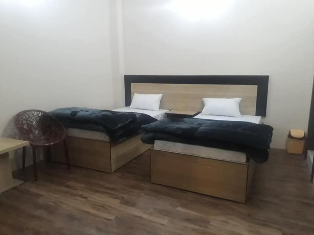 Deluxe Double or Twin Room photo 2