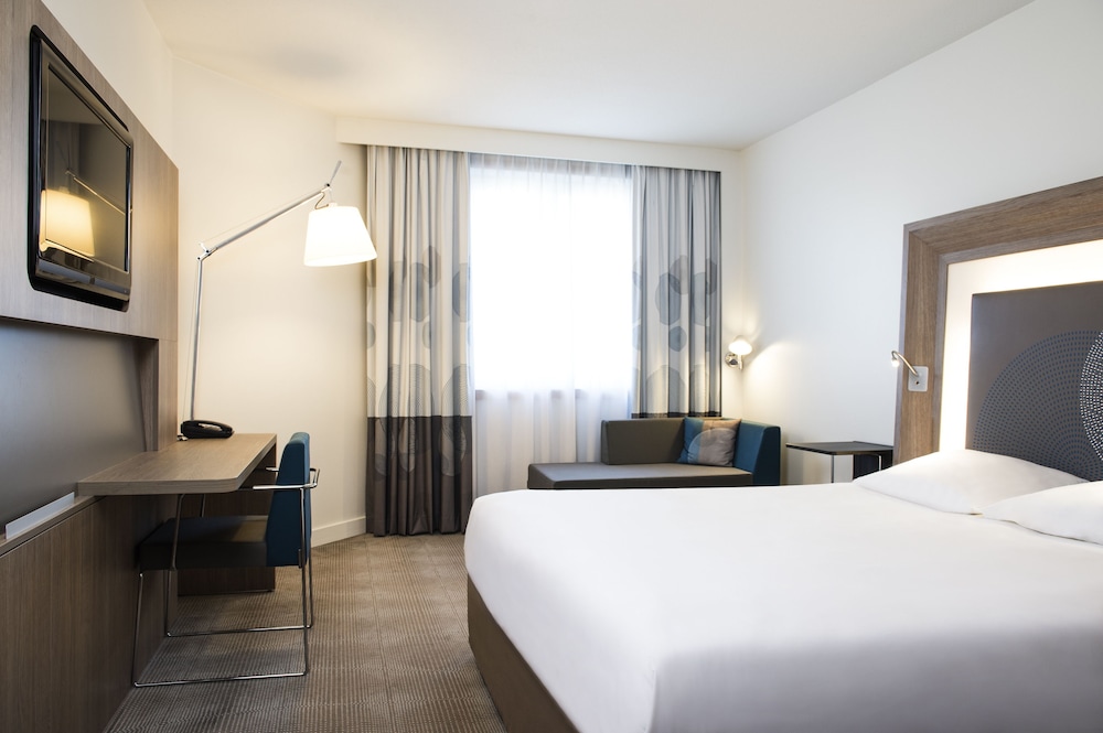 Classic Room, Multiple Beds - Photo 3