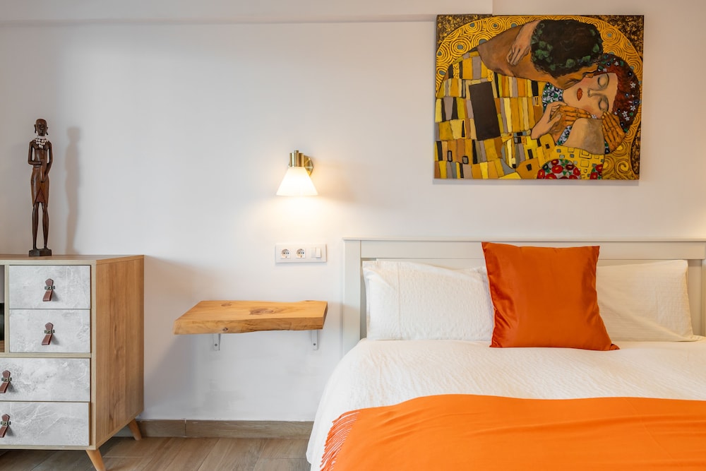 Luxury Apartment photo 3