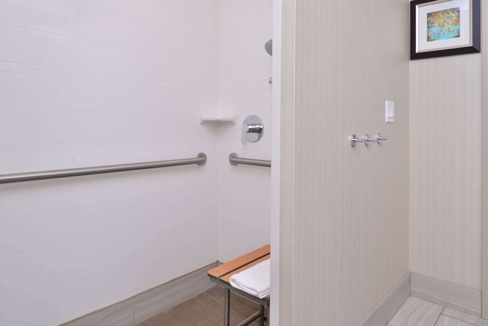 Hampton Inn & Suites Bend, Photo 5