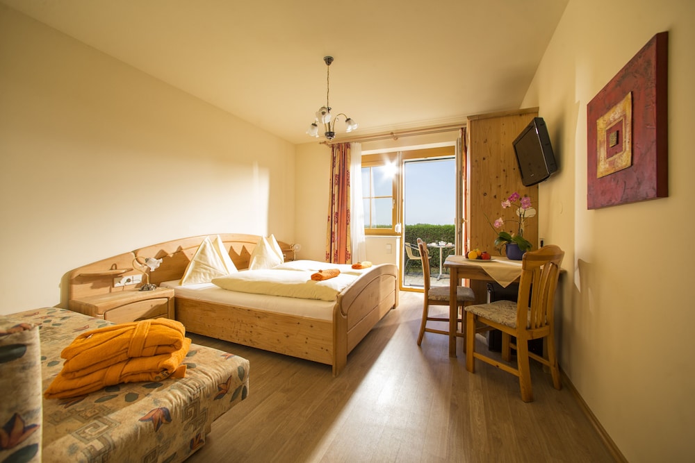Standard Double Room photo 1