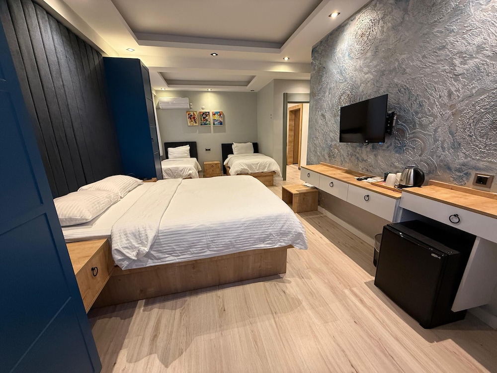 Family Triple Room photo 2