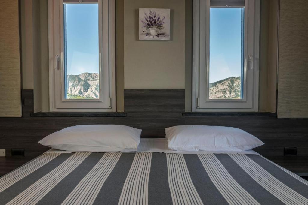 Double Room - Photo 7