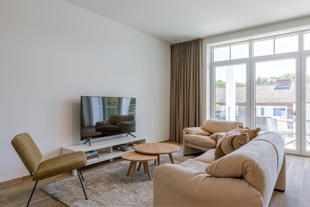 Apartment photo 3