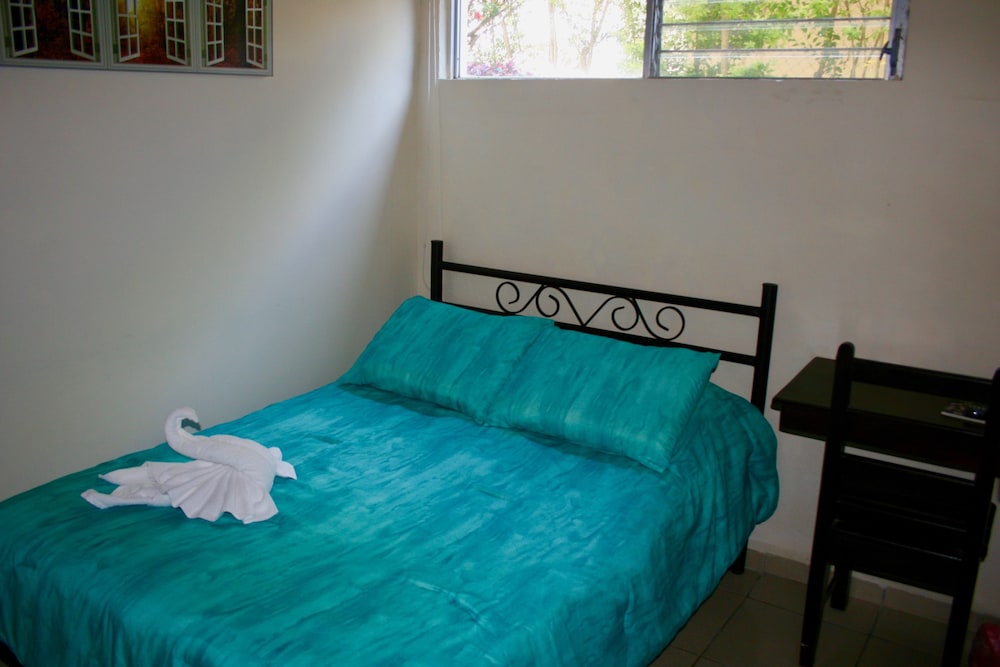 Budget Double Room photo 2