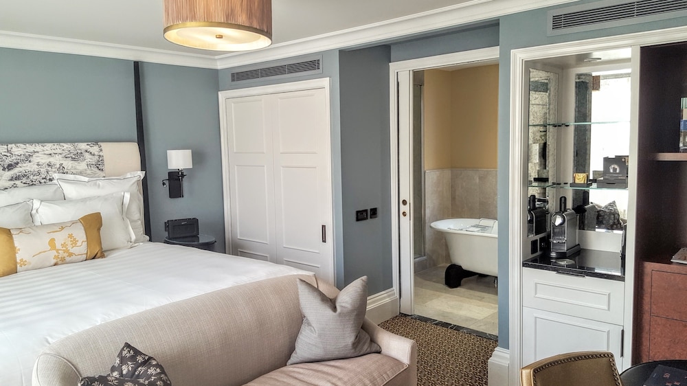 Bath Spa Room