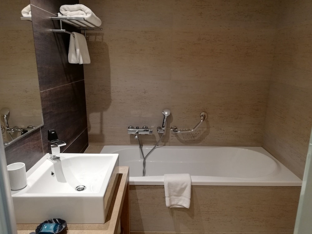 Suite, Private Pool thumbnail 6