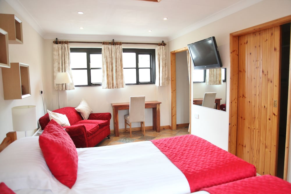 Standard Twin Room, Accessible photo 2