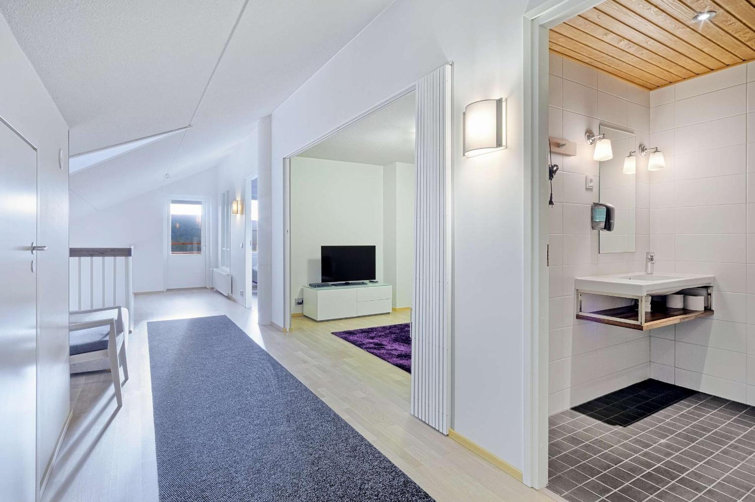 Penthouse Apartment - Photo 5